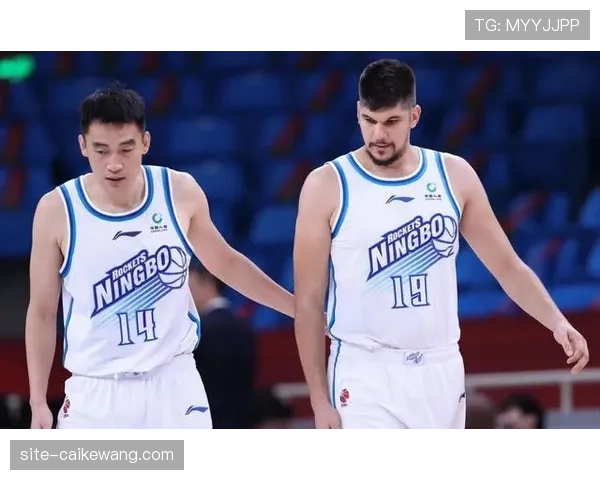 天津队进攻效率暴跌 近五战场均仅86.8分过度依赖外援单打